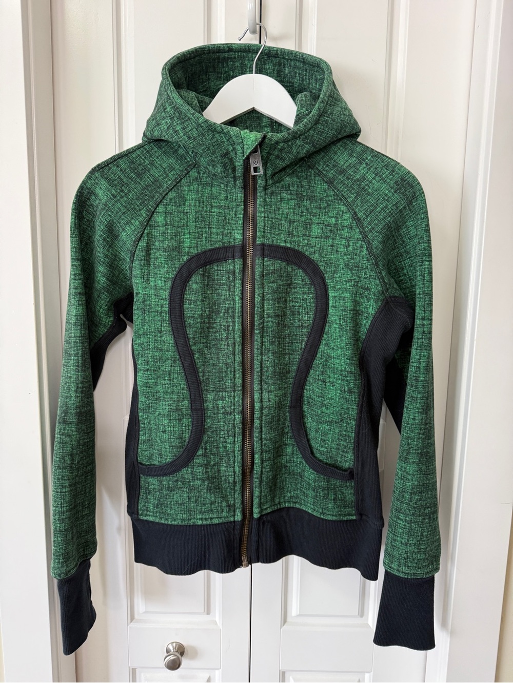 lululemon Scuba Hoodie Heathered Green Black Contrast Size 6